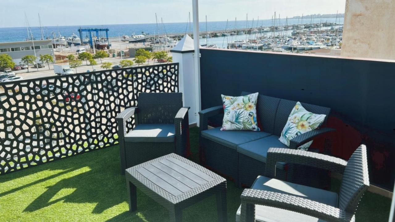 Apartamentos La Caleta Caleta De Velez Esterno foto