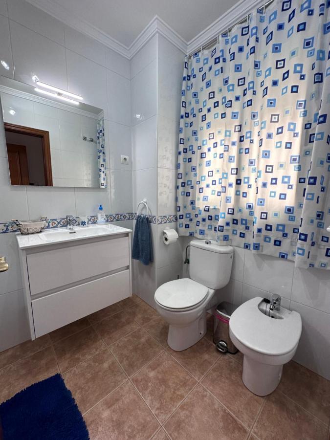 Apartamentos La Caleta Caleta De Velez Esterno foto